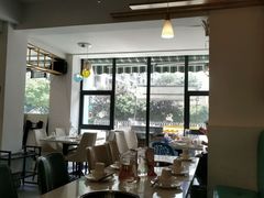 -张大师鸭爪爪特色干锅(南湖店)