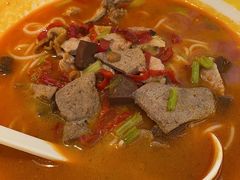 -粉小主·贵州酸汤牛肉粉(南京仙林金鹰店)