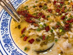 非常鲟常酸菜鱼-你鲟欢·香茅柠檬鱼(金沙店)