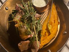 岩盐裹烤带骨羊羔肉-Solo(衡山路店)