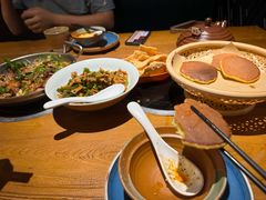 -吃饭皇帝大土家民族菜(正大广场店)