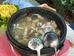 -墨脱石锅椰子鸡•海鲜糟粕醋(榆亚路店)