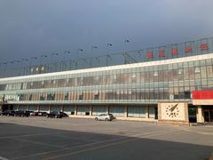 -健龙森俱乐部·游泳·健身·羽毛球综合体育馆