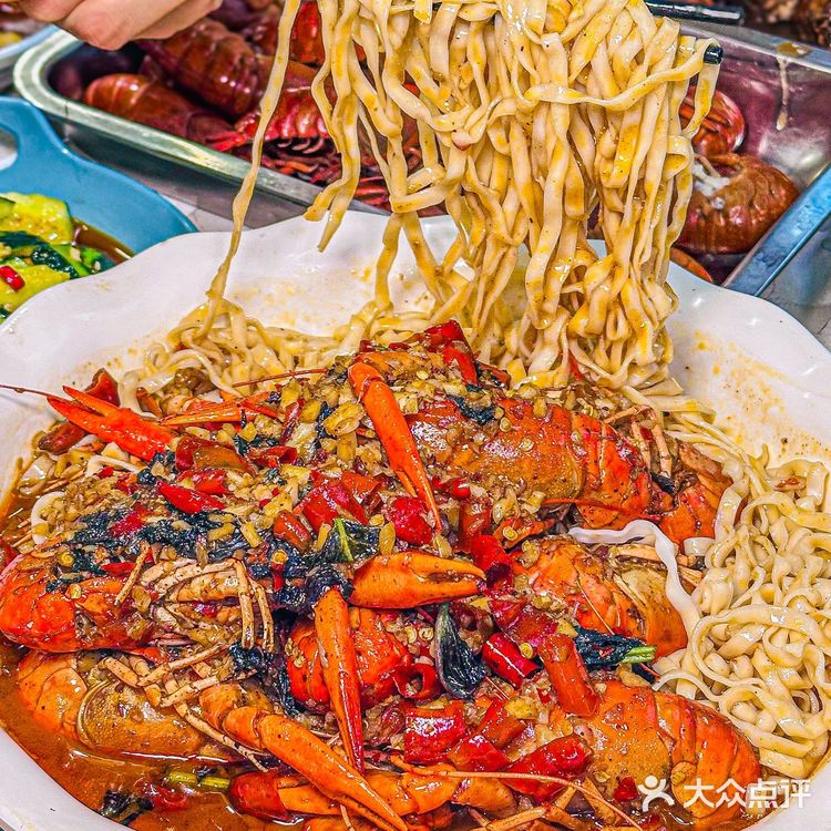 确实是广州前三的小龙虾！！肉比手掌还大个