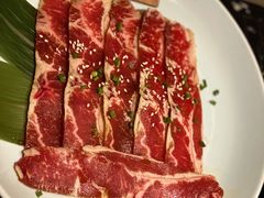 -山川小町·极番烧肉(新地假日广场店)