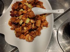 宫保鸡腿肉-聚友居酒楼