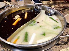 -肖肖酸萝卜鱼火锅(总店)