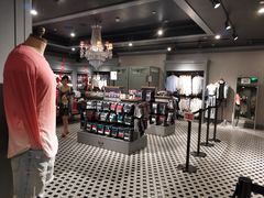 -Hollister(广州天环广场店)