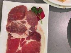 -山焱·炭火自助烤肉(周浦万达店)