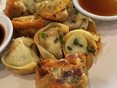 生煎馄饨-小实惠嘉(威海路店)