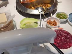 -左庭右院鲜牛肉火锅(金山万达店)