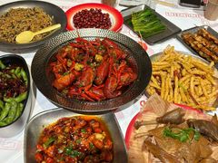 -巴厘龙虾·榜首油焖大虾(音乐学院·沿江酒馆店)
