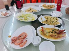 -红月湾海鲜饭店•沙滩海景(双月湾店)