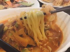 辣海鲜面-桃园中华料理炸酱面(燕儿岛路店)