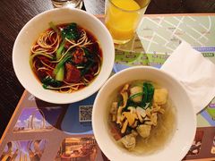 -国际青年会议酒店