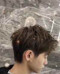 -Kraemer Paris  苏豪路易士·嘉玛发廊