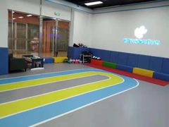 -米高蓝斯克国际轮滑中心(中铁建店)