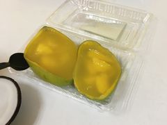 -志龙皇冠吃货椰子铺