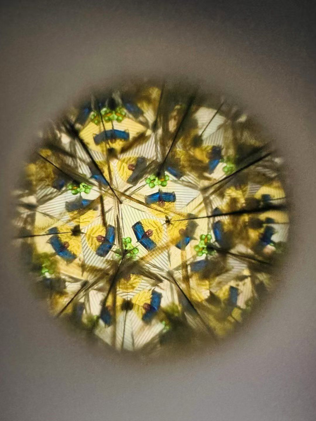 万花筒里的对称美