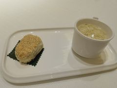 文思豆腐配黄桥烧饼-扬州香格里拉·香宫中餐厅