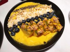 热情红心火龙果莓碗-XUN Bistro西餐厅