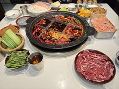 -卤校长老火锅(杨家坪直营店)
