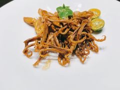 卤味鸭舌-四季民福烤鸭店(外滩外白渡桥店)