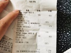 -lululemon(比斯特购物村店)