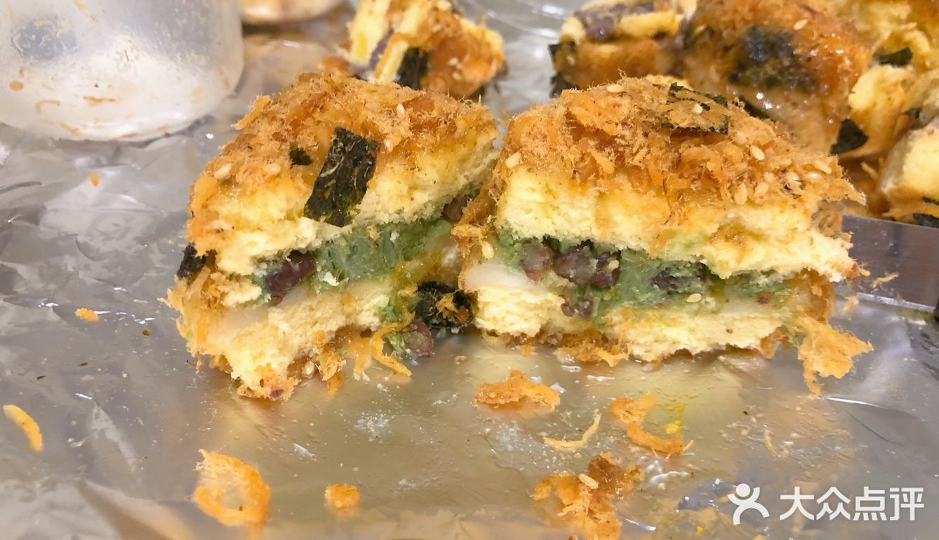 第一次吃光头老爹的蛋糕，很好吃啊