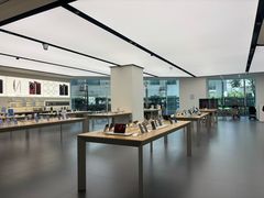 -华为授权体验店(中山公园来福士)