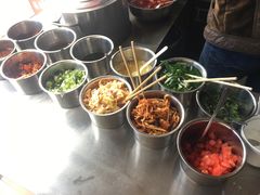 -巍山火巴肉饵丝(大理古城店)