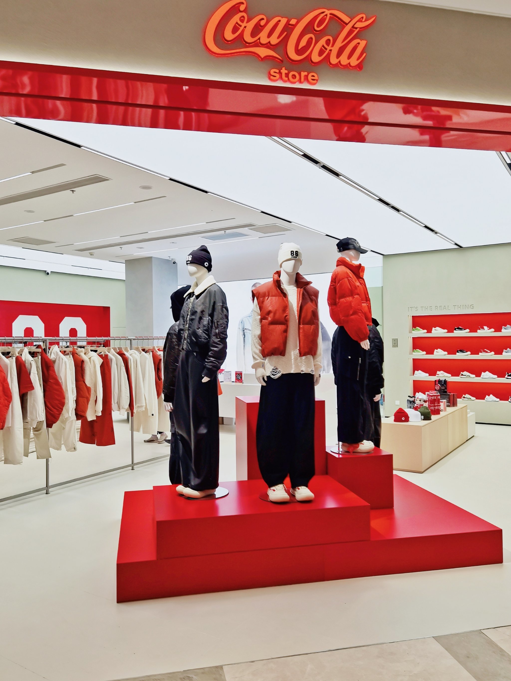 新店 | 可口可乐上海首店开了