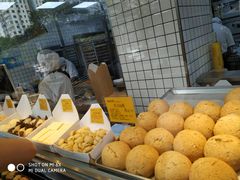 -鲍师傅糕点(江苏路店)