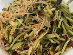 -粘豆包柴火铁锅炖