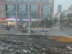 -麦当劳(乳山路店)