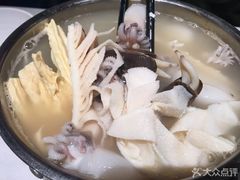 -领鲜活海鲜榴莲自助火锅(东门店)