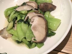 香菇油菜-渝信川菜 · 川味家常菜(财富购物中心店)