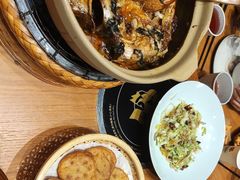 -吃饭皇帝大土家民族菜(荟聚店)