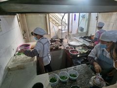 -正宗杨记普洱酸醋米线(总店)