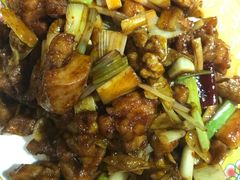 鸡丁剔桃仁-那家小馆•北京菜•烤鸭(中关村店)