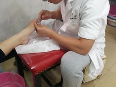 -郏芬芬扦脚服务部(新闸路店)