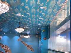 -小海豚•老字号海鲜餐厅(天涯店)