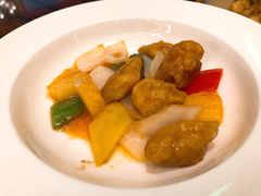 鲜果咕噜肉-厦门朗豪酒店 · 明阁中餐厅