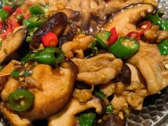 -渝是乎酸菜鱼·川渝小炒(新世界百货望京店)