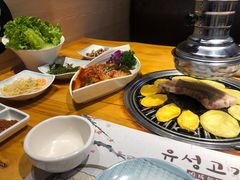 -唯成•韩国炭火烤肉 유성고기