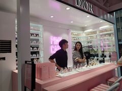 -Dior迪奥(上海世茂广场店)