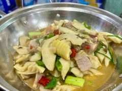 春笋咸肉煲-凡老头米线砂锅(古荡新村西粮站)