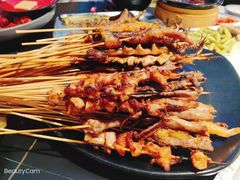 -何师烧烤Pro ·江湖川菜·小龙虾·精酿(太古里旗舰店)