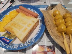 双肠炒蛋牛油厚多士-敏华冰厅(平安金融中心店)