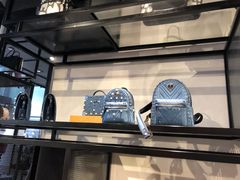 -MCM(比斯特上海购物村店)